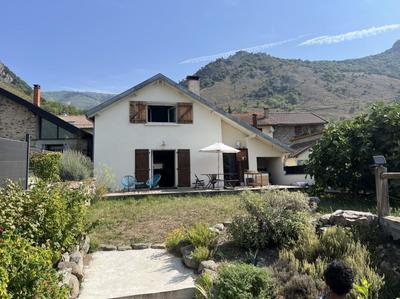 Maison - 108 m² - 4 pièces