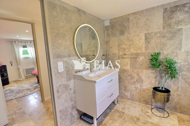 Maison - 160 m² - 7 pièces