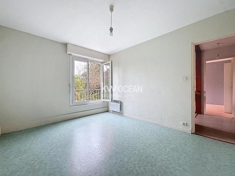 Appartement - 94 m² - 5 pièces