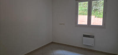 Appartement - 93 m² - 4 pièces