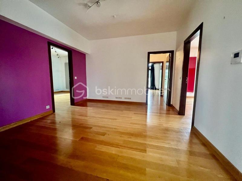 Demeure - 566 m² - 10 pièces