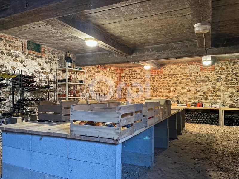 Propriété - 236 m² - 6 pièces