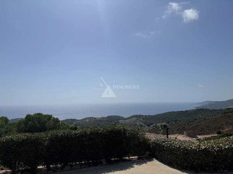 Villa - 250 m² - 6 pièces