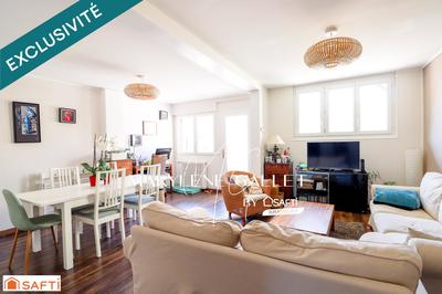 Maison - 88 m² - 6 pièces