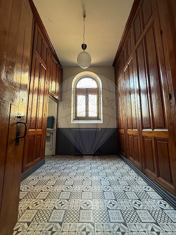 Appartement - 280 m² - 6 pièces