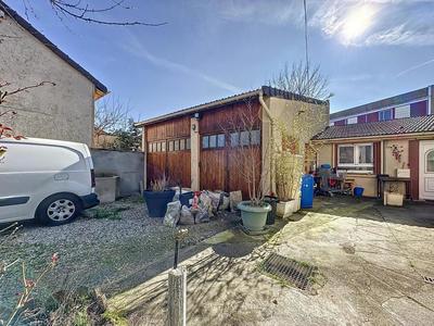 Maison - 186 m² - 7 pièces