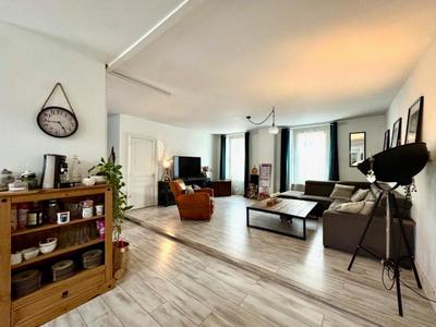 Maison de ville - 238 m² - 8 pièces