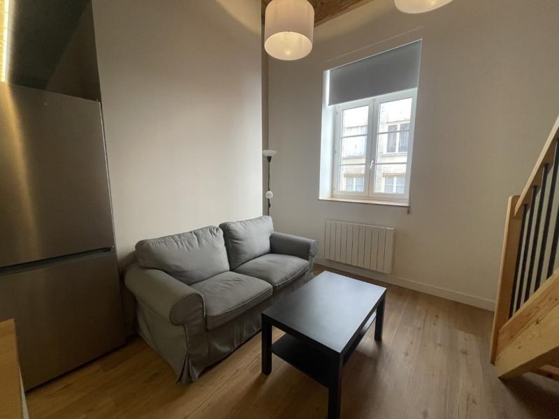 Studio - 25 m² - 1 pièce
