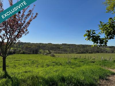 Maison - 280 m² - 9 pièces