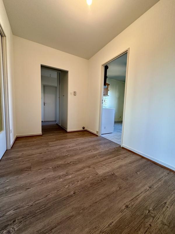 Appartement - 79 m² - 2 pièces