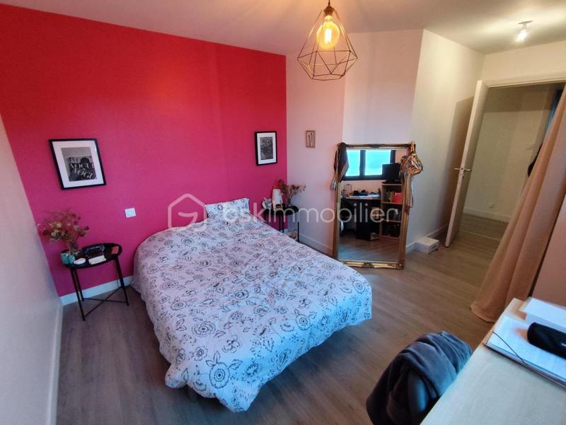 Maison - 167 m² - 9 pièces