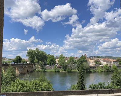 Appartement - 83 m² - 4 pièces