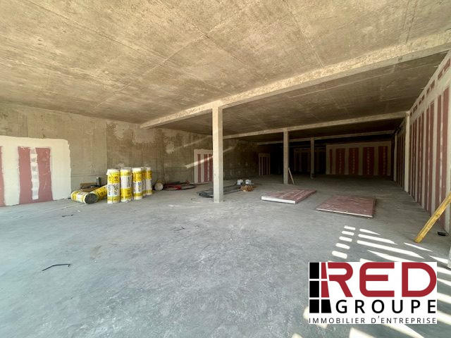 Local commercial - 322 m² - 1 pièce