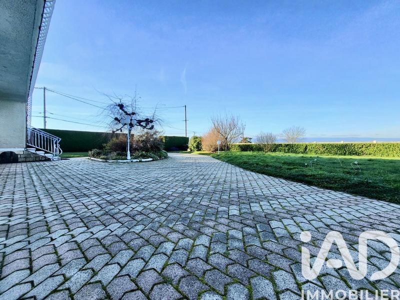 Maison - 237 m² - 7 pièces