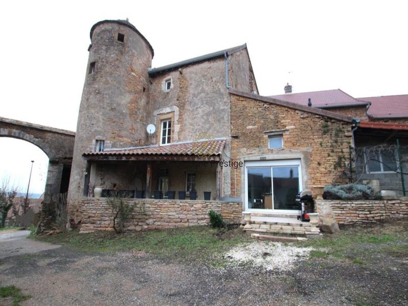 Maison de village - 104 m² - 3 pièces