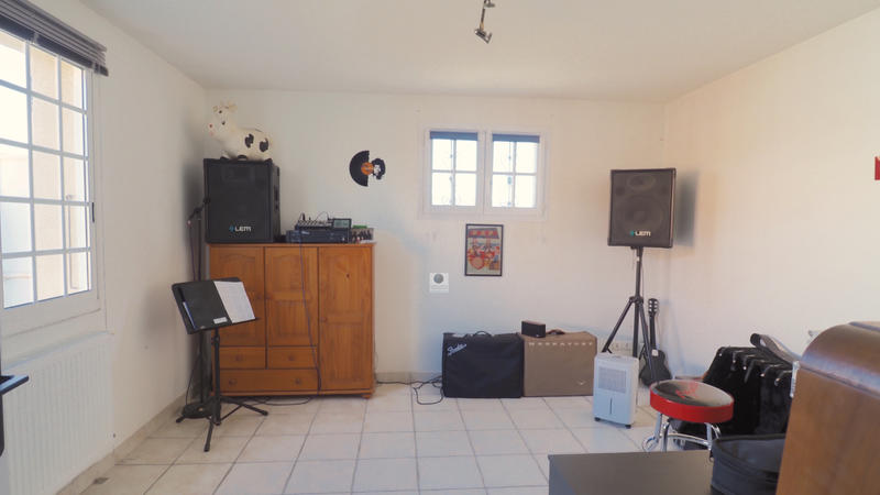 Maison - 236 m² - 7 pièces