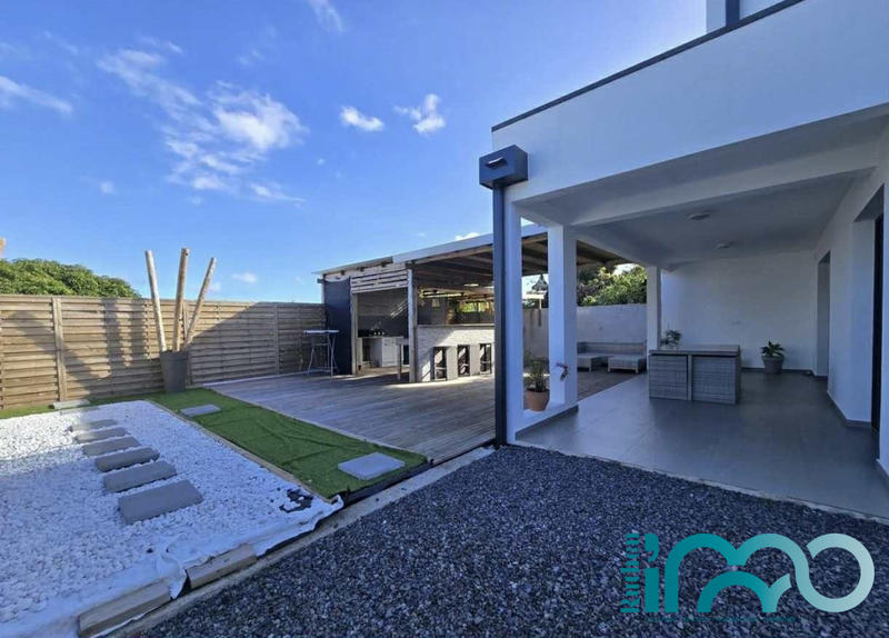 Villa - 100 m² - 4 pièces