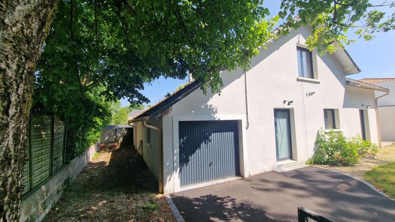 Maison - 145 m² - 5 pièces