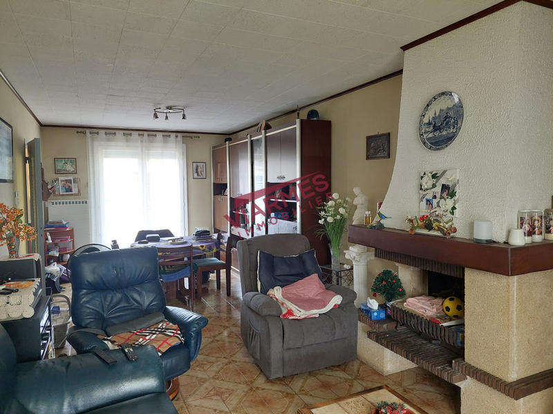 Maison - 93 m² - 5 pièces