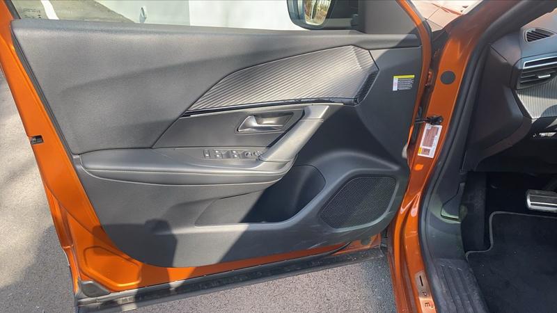 Peugeot 2008 1.2 PureTech 155 Eat8 Gt