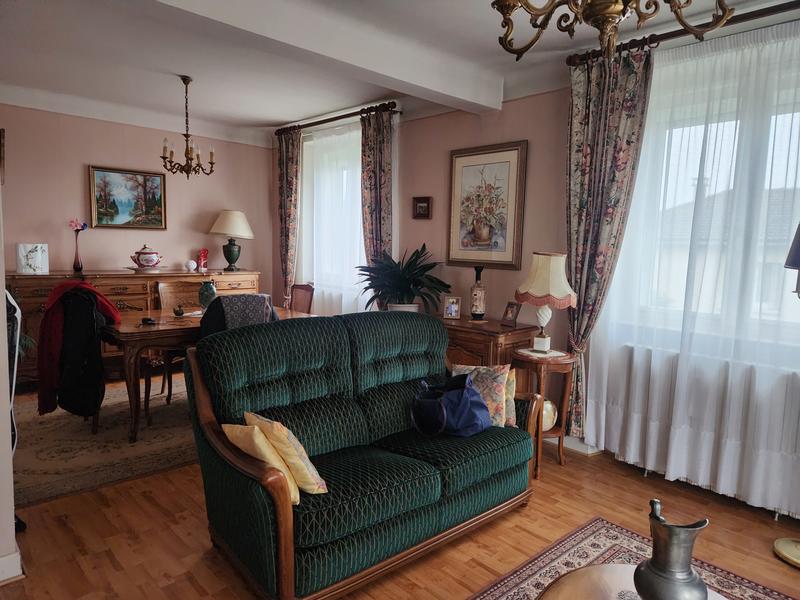 Maison - 99 m² - 5 pièces