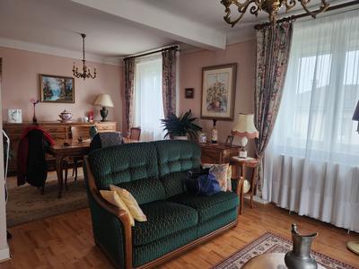 Maison - 99 m² - 5 pièces