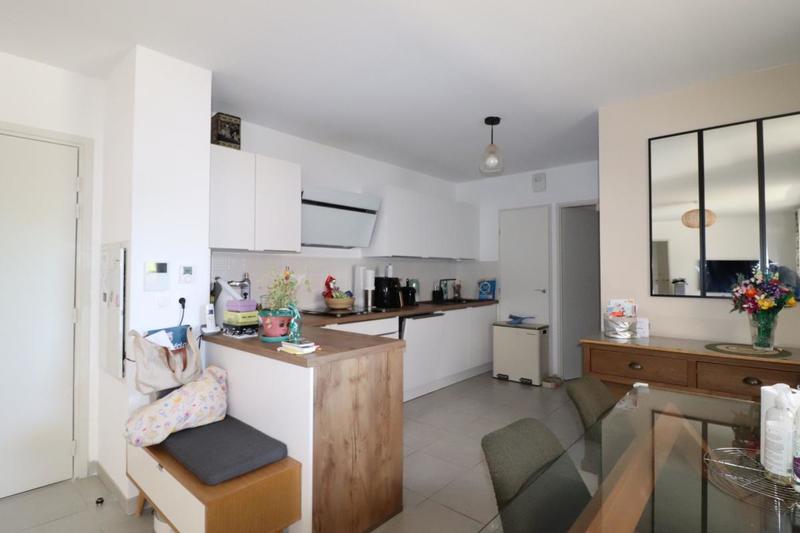 Appartement - 84 m² - 4 pièces