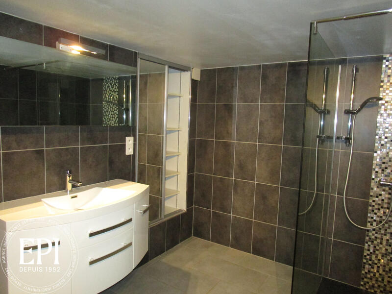 Maison - 100 m² - 3 pièces