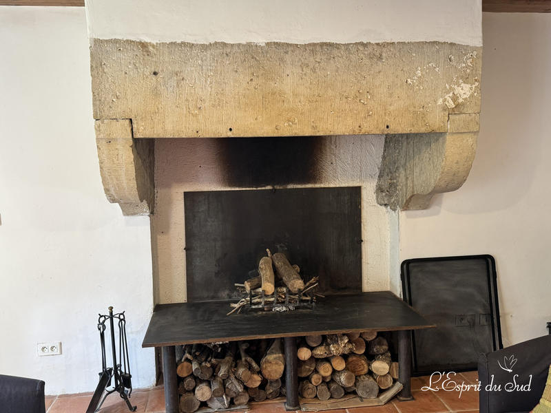 Maison traditionnelle - 1 m² - 6 pièces