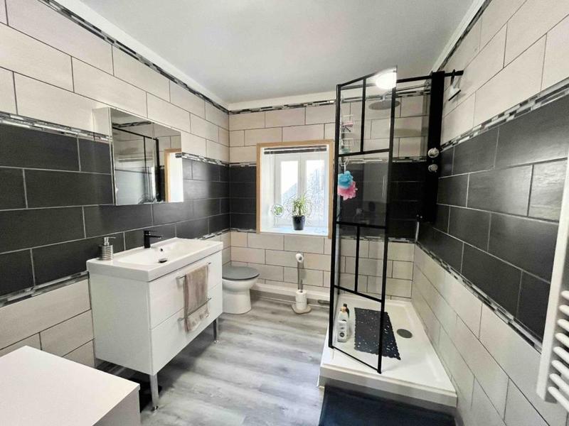 Maison en pierre - 100 m² - 4 pièces