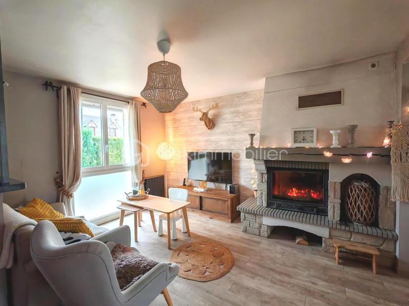 Maison - 91 m² - 6 pièces