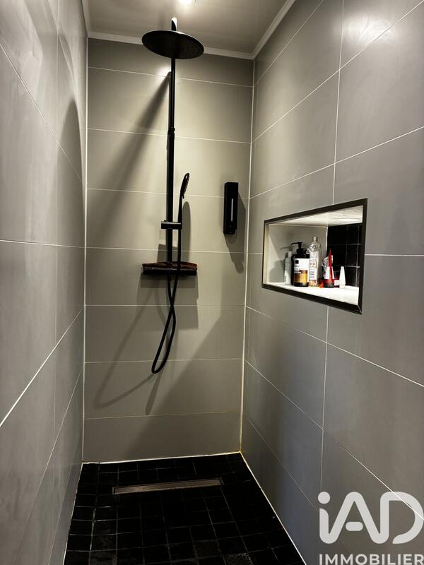 Maison de village - 221 m² - 10 pièces