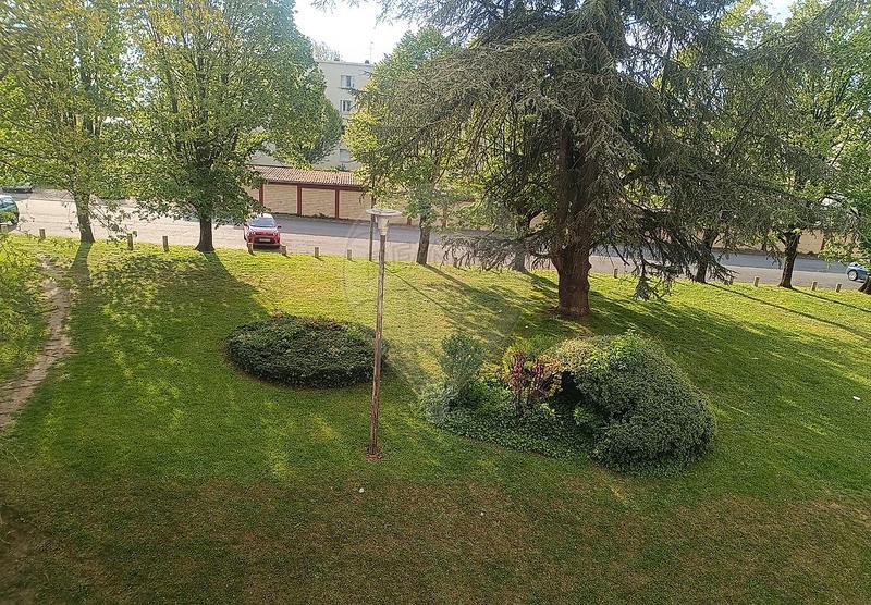 Appartement - 85 m² - 3 pièces