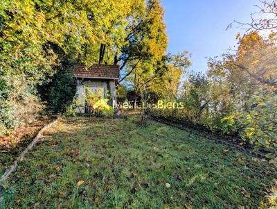 Terrain constructible - 600 m²