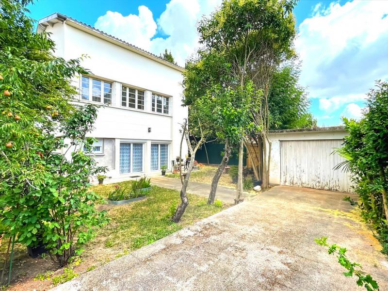 Maison - 189 m² - 6 pièces