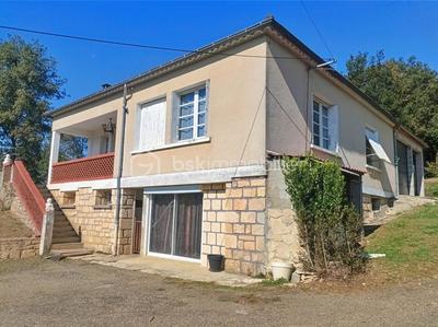 Maison - 93 m² - 6 pièces