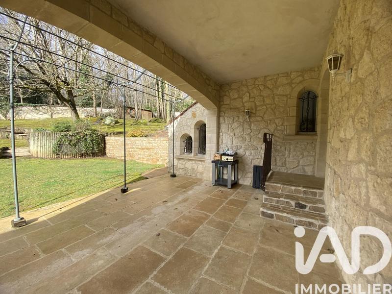 Maison - 253 m² - 8 pièces