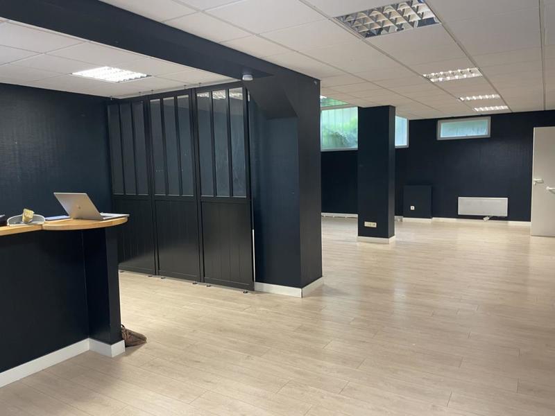 Local commercial - 87 m² - 2 pièces