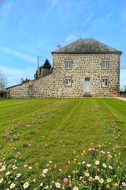 Maison - 110 m² - 5 pièces