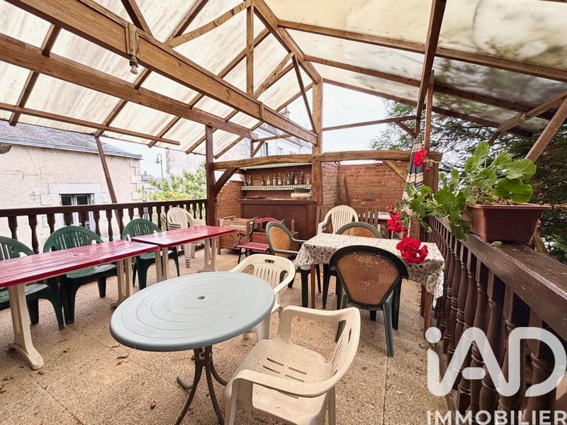 Maison - 403 m² - 16 pièces