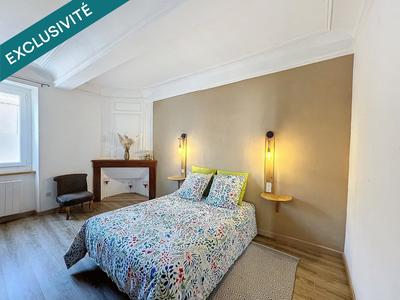 Maison - 150 m² - 7 pièces