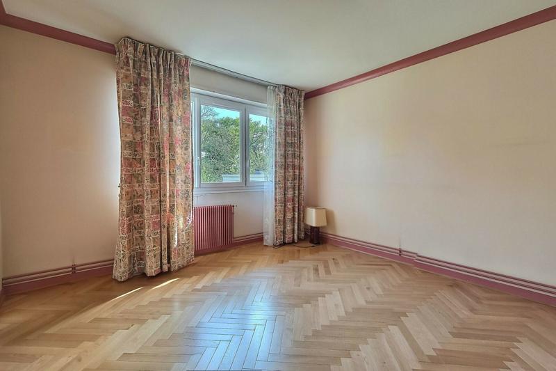 Maison - 151 m² - 6 pièces