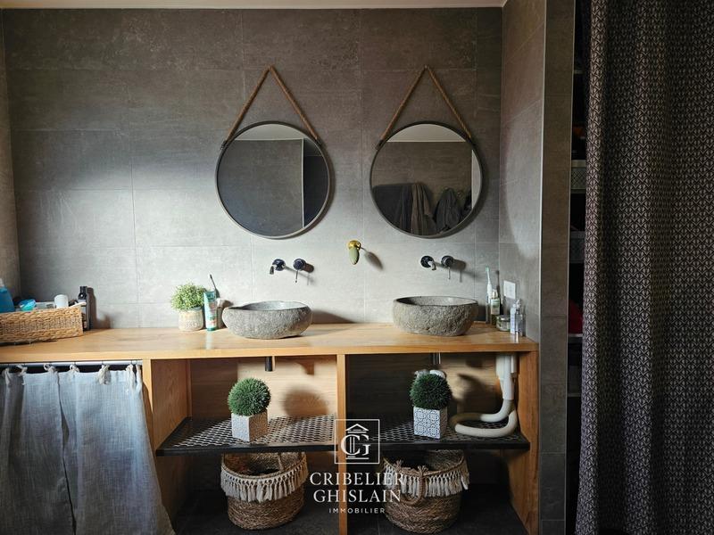 Maison - 155 m² - 5 pièces