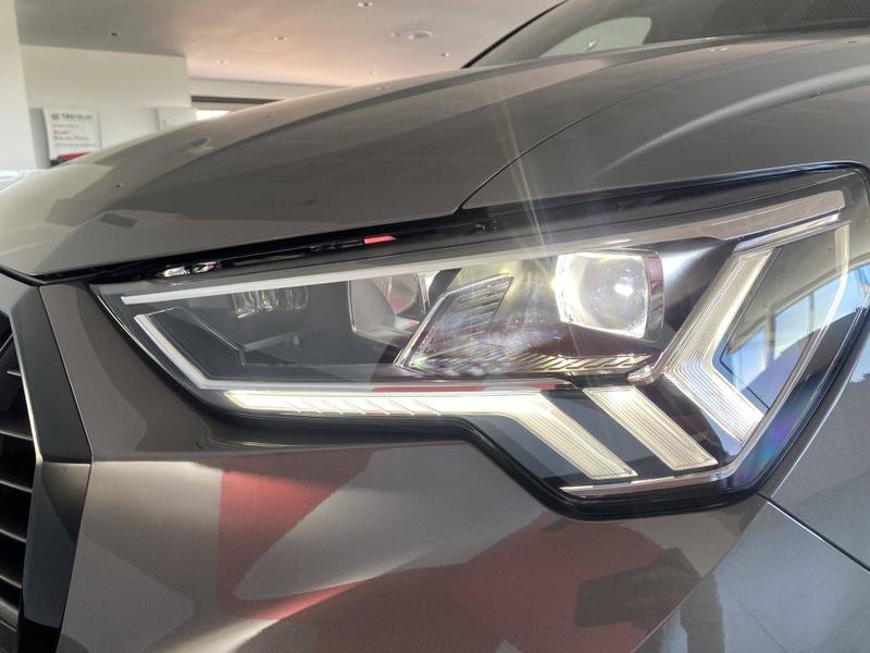 Audi Q3 35 Tfsi 150 ch s tronic 7 s line