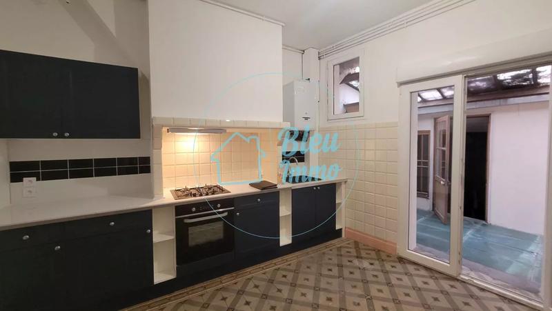 Immeuble - 450 m² - 16 pièces