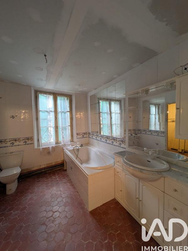 Maison - 102 m² - 5 pièces