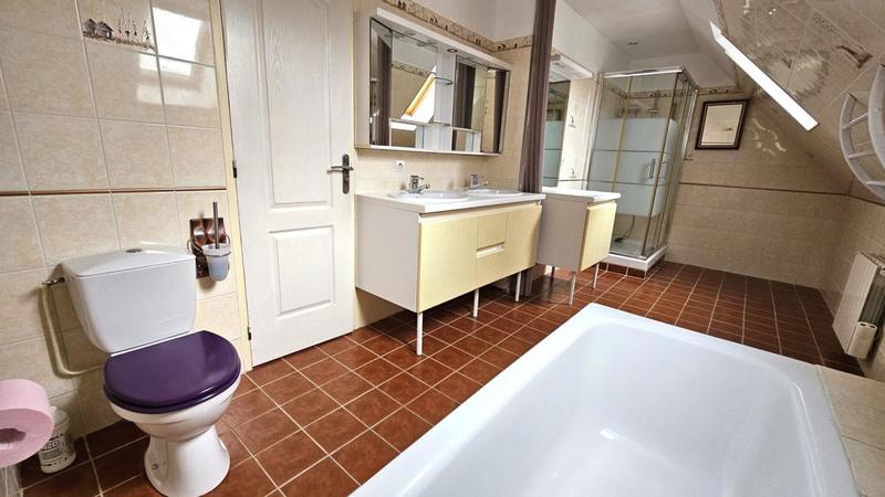 Maison - 150 m² - 6 pièces