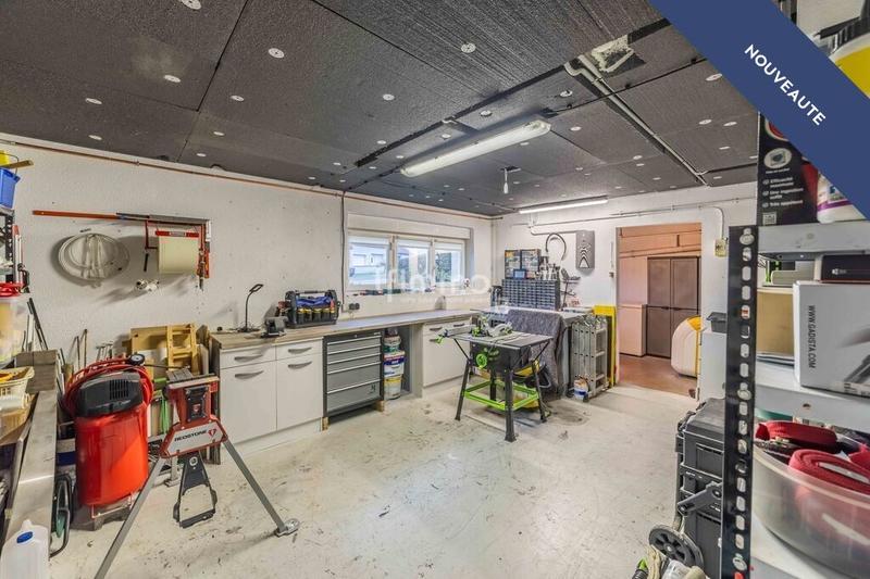 Maison - 99 m² - 5 pièces