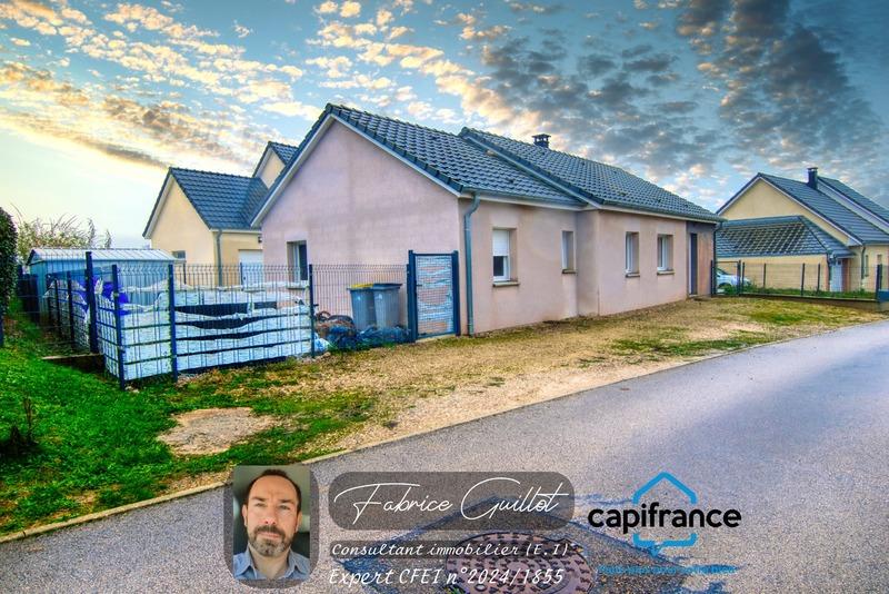 Maison - 95 m² - 5 pièces