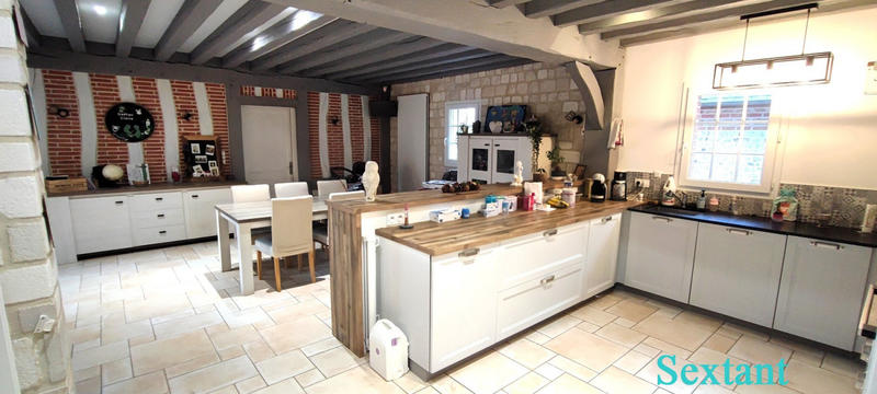 Maison - 290 m² - 13 pièces